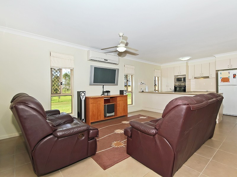 22 Robyn Terrace, Fernvale QLD 4306