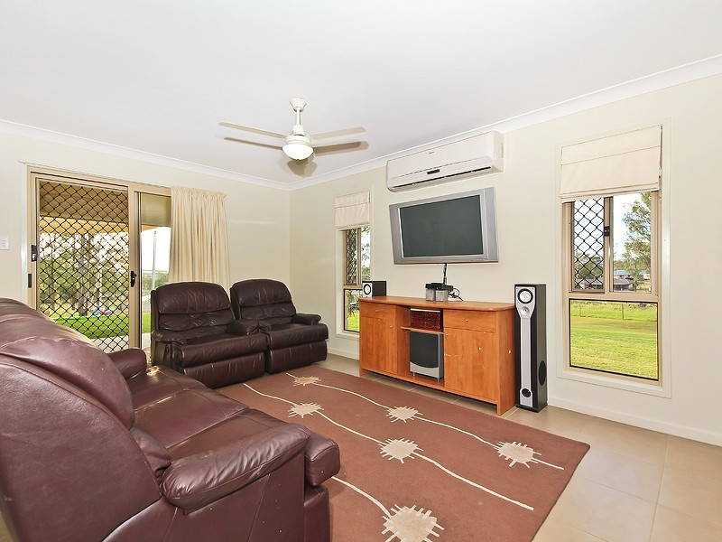 22 Robyn Terrace, Fernvale QLD 4306