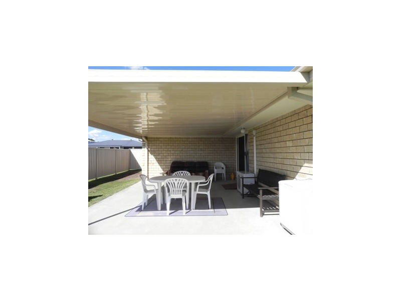 9 Macadamia Drive, Lowood QLD 4311