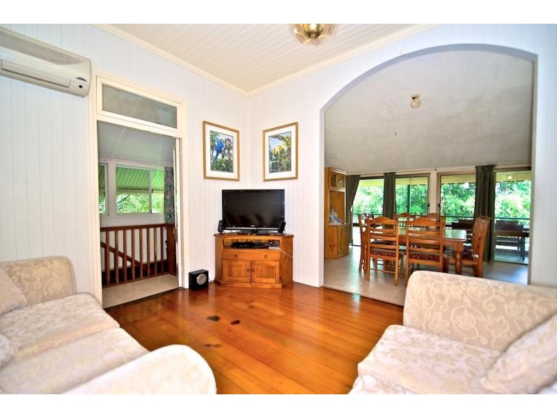 6 Cushing Street, North Ipswich QLD 4305