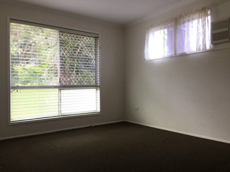 9 Portley Street, Bundamba QLD 4304