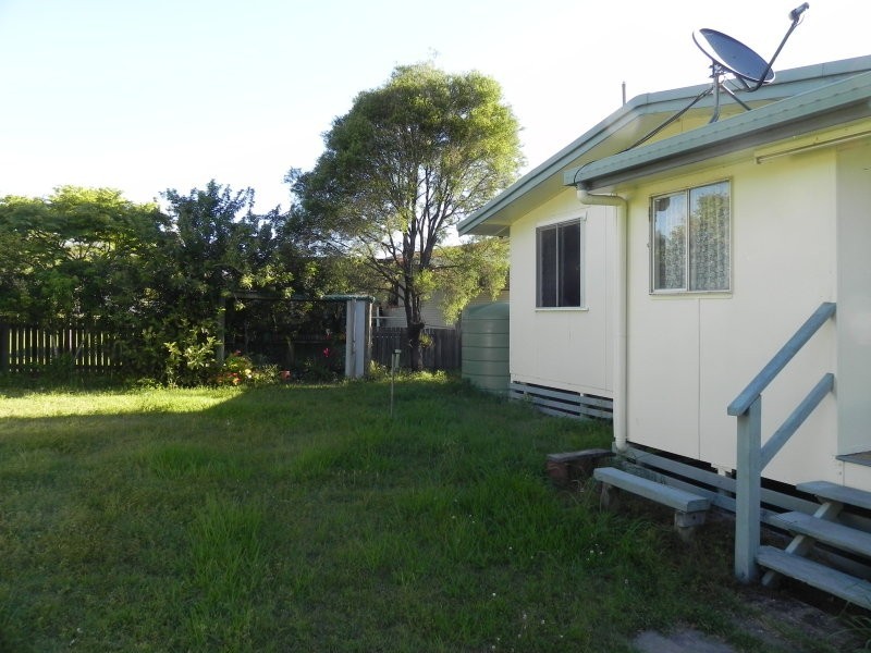 14 Short Street, Esk QLD 4312