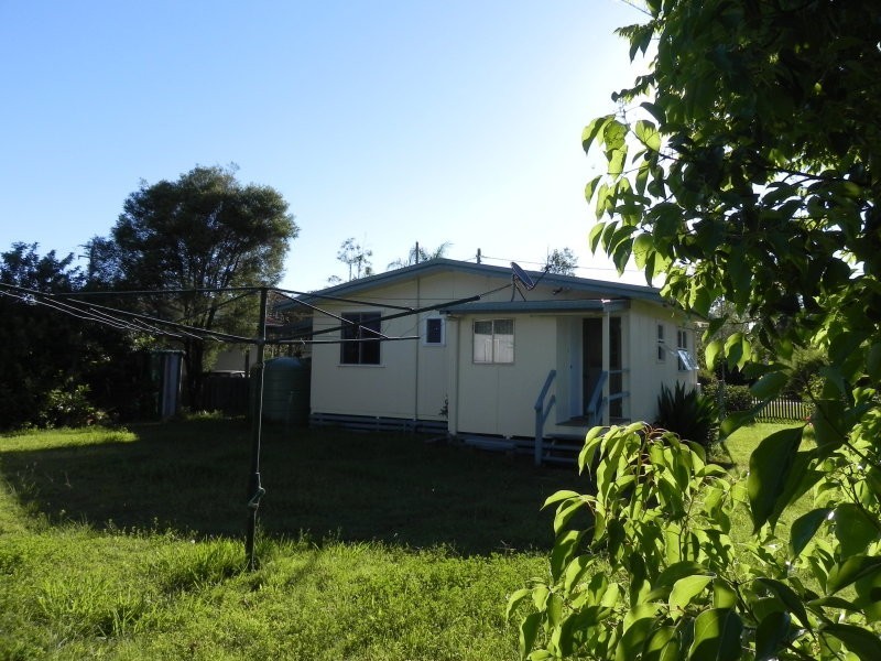 14 Short Street, Esk QLD 4312