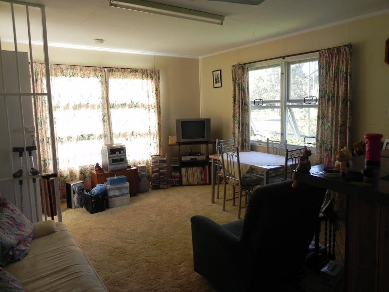 14 Short Street, Esk QLD 4312