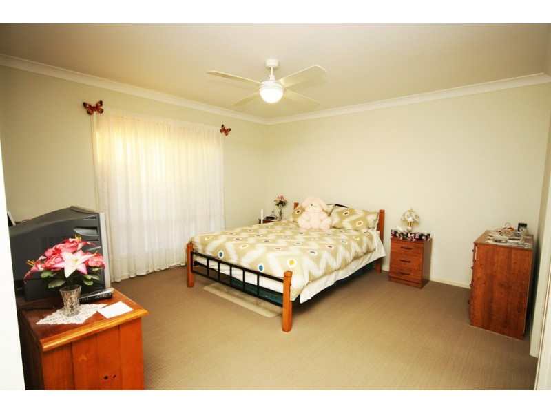 2/86 Titmarsh Cct, Fernvale QLD 4306