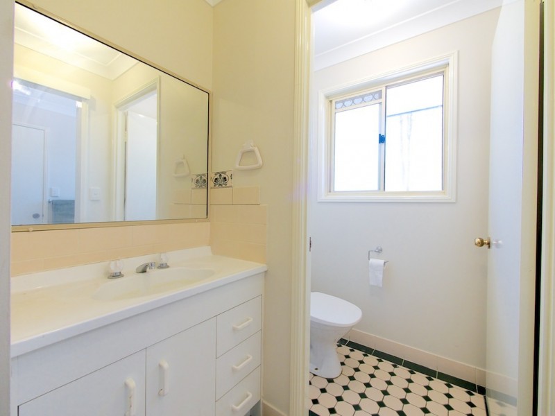 68 Beeston Drive, Fernvale QLD 4306