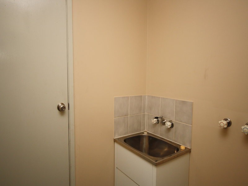 20 York Court, Mount Hallen QLD 4312