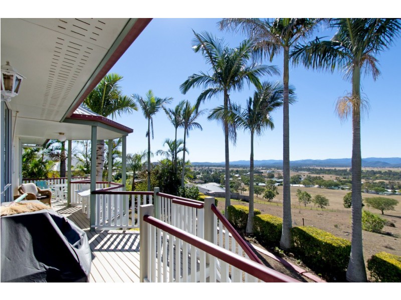 12 Banksia Court, Lowood QLD 4311