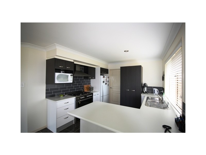 15 Truscott Court, Fernvale QLD 4306