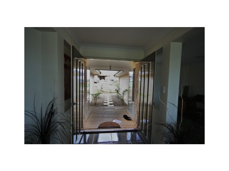 15 Truscott Court, Fernvale QLD 4306
