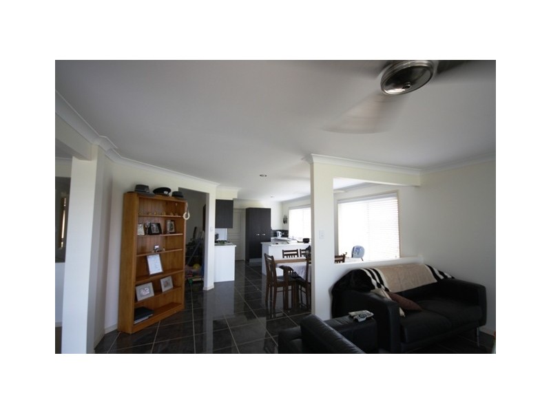 15 Truscott Court, Fernvale QLD 4306