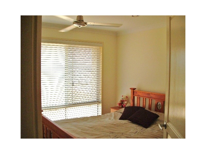 15 Truscott Court, Fernvale QLD 4306