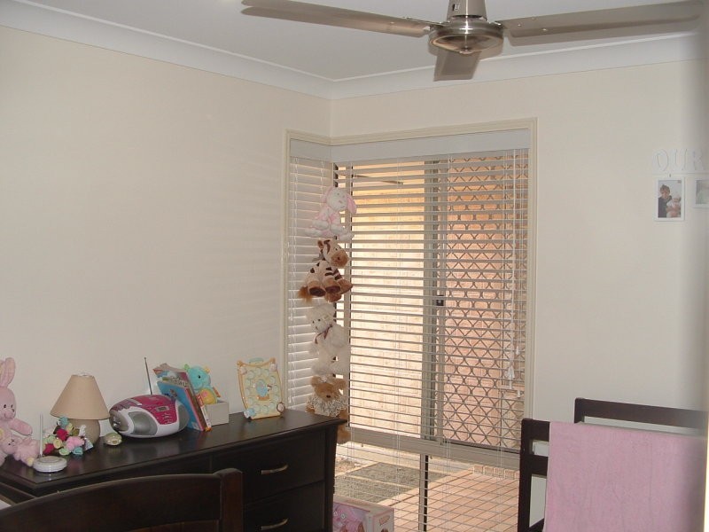 15 Truscott Court, Fernvale QLD 4306