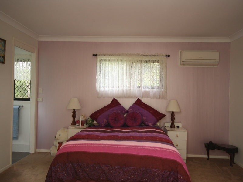 5 Cassia Court, Fernvale QLD 4306