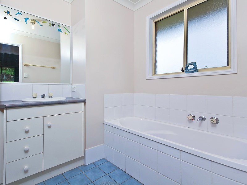 97 Schmidt Road, Fernvale QLD 4306