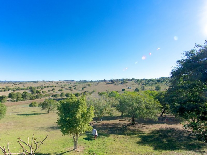 61 Strasburgs Road, Lark Hill QLD 4306