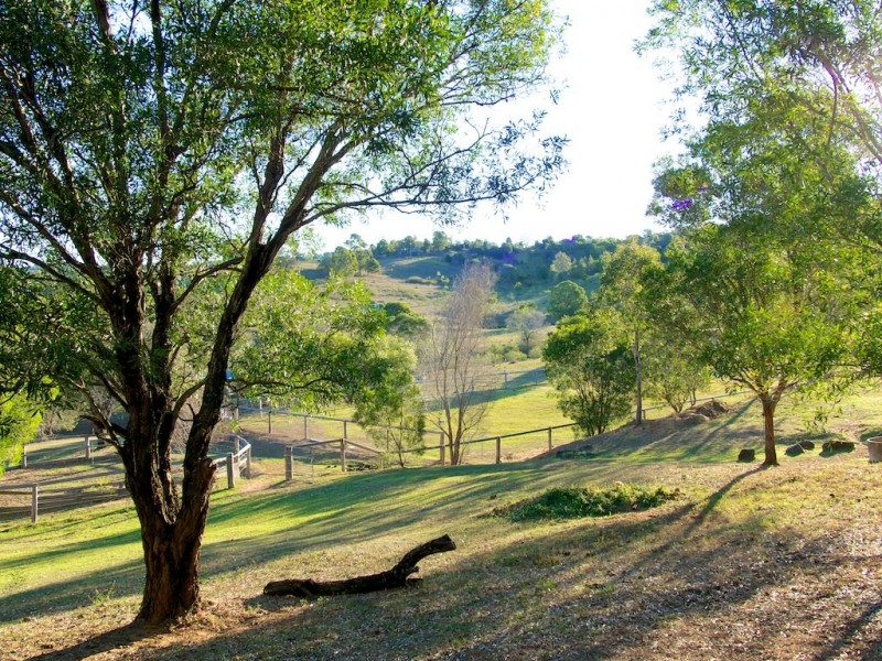 61 Strasburgs Road, Lark Hill QLD 4306