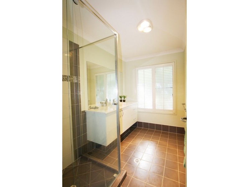 16 Macadamia Drive, Lowood QLD 4311