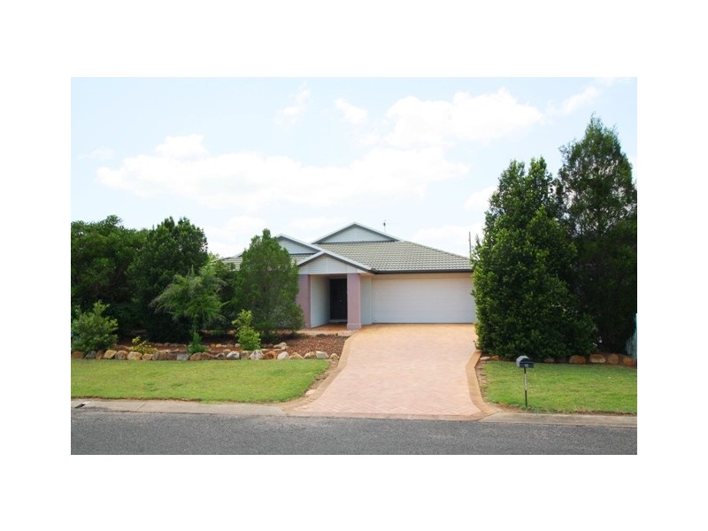 16 Macadamia Drive, Lowood QLD 4311