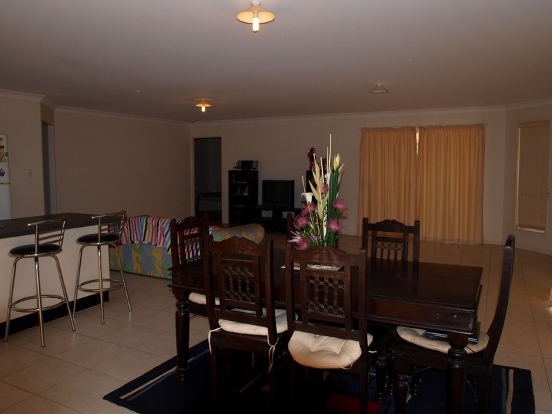 105 Coramandel, Ironbark QLD 4306