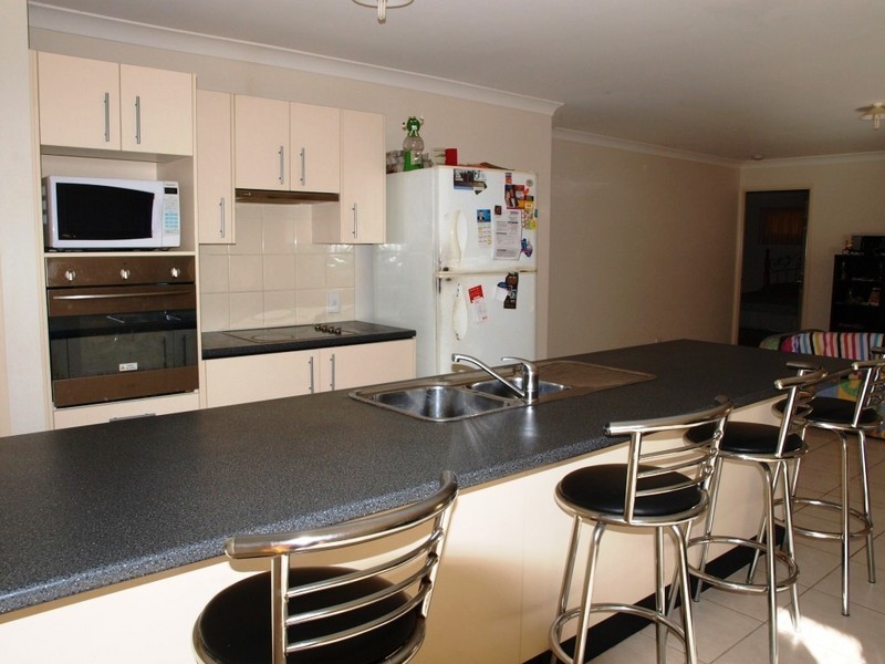 105 Coramandel, Ironbark QLD 4306