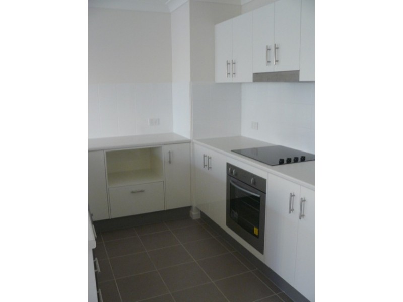 13 nixon st, North Booval QLD 4304