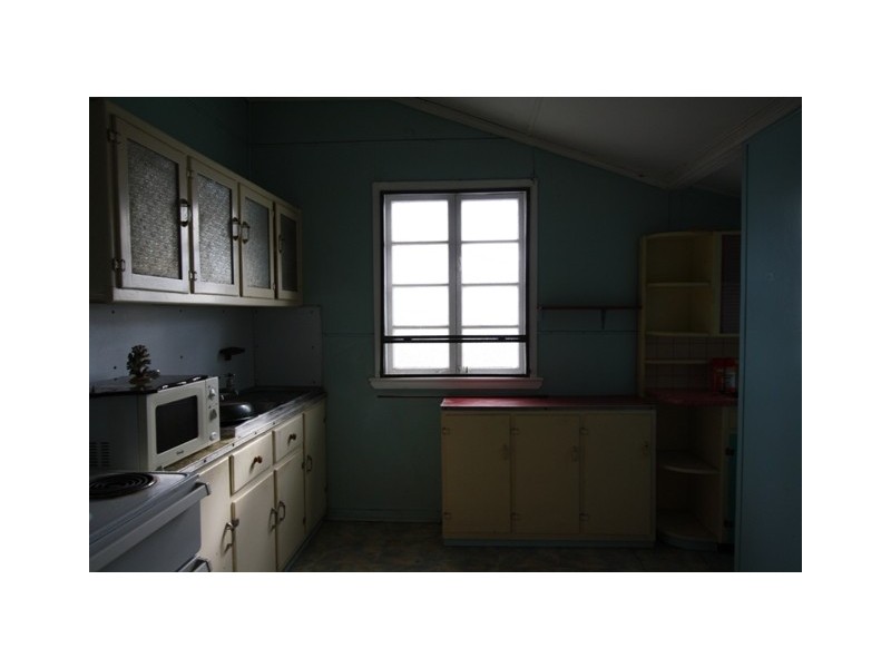 154 Main Street, Lowood QLD 4311