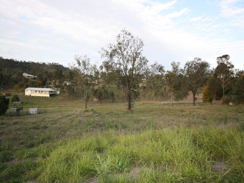 33 Christella Ct, Fernvale QLD 4306