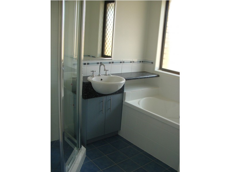 20 Nicole Street, Yamanto QLD 4305