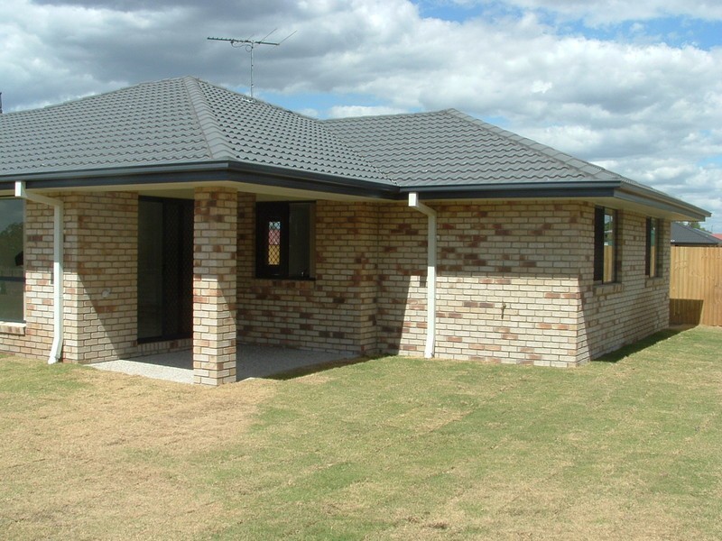 20 Nicole Street, Yamanto QLD 4305