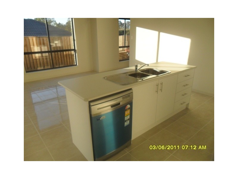 35 Goldenwood Crescent, Fernvale QLD 4306