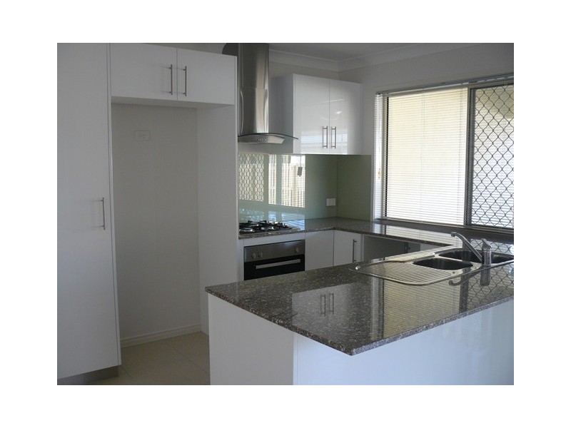 11 Biella Court, Leichhardt QLD 4305