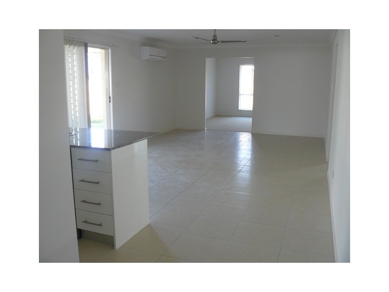 11 Biella Court, Leichhardt QLD 4305