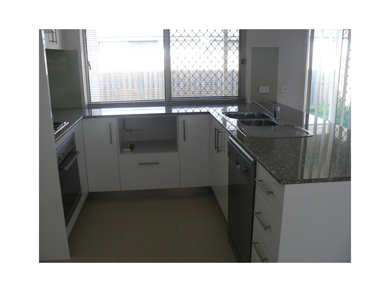 11 Biella Court, Leichhardt QLD 4305