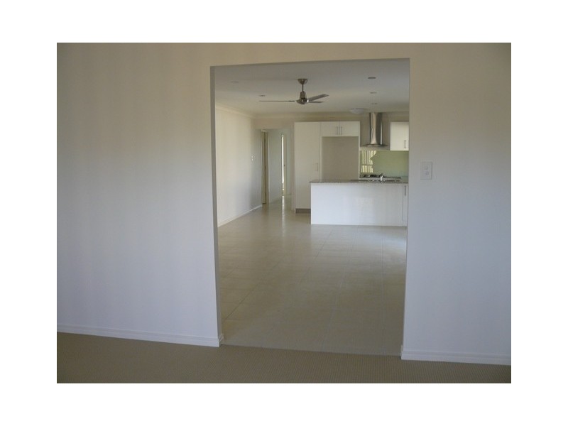 11 Biella Court, Leichhardt QLD 4305