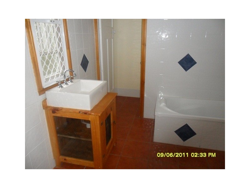 4 Fahy Street, Brassall QLD 4305