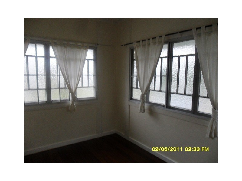 4 Fahy Street, Brassall QLD 4305