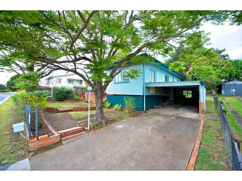 9  GEORGES LANE, Newtown QLD 4305