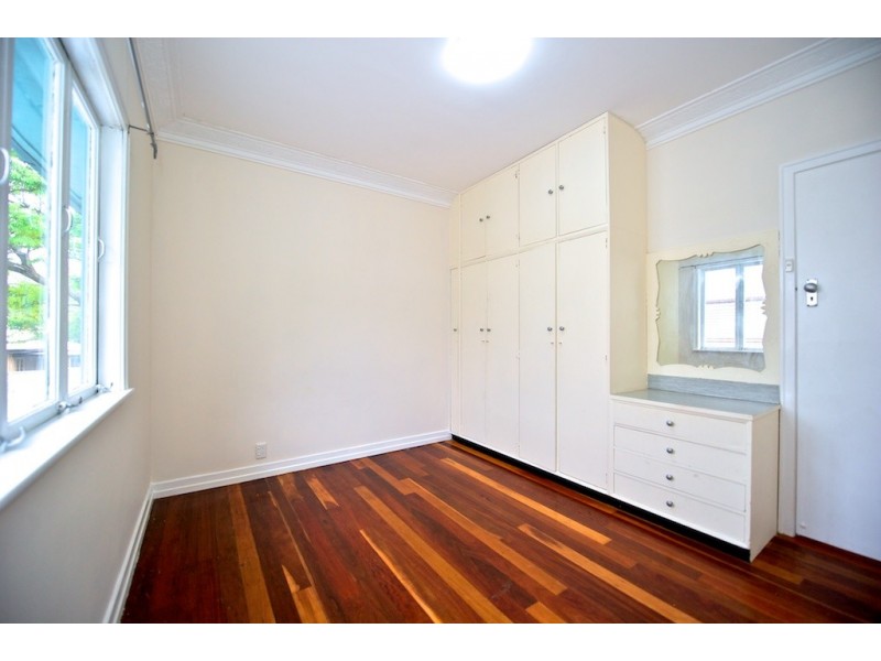 9  GEORGES LANE, Newtown QLD 4305