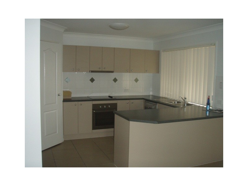 41 SARAH DR, Yamanto QLD 4305