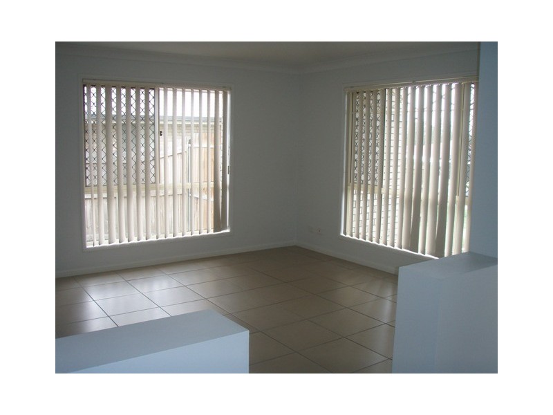 41 SARAH DR, Yamanto QLD 4305