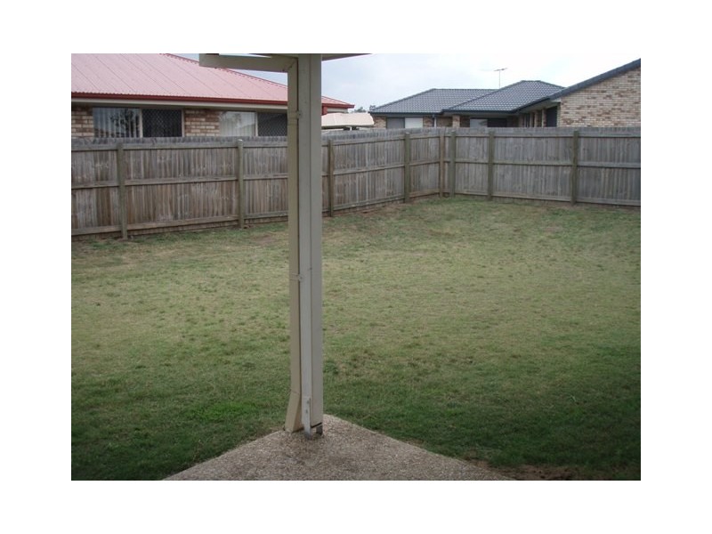 41 SARAH DR, Yamanto QLD 4305