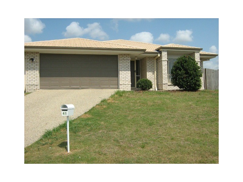 41 SARAH DR, Yamanto QLD 4305
