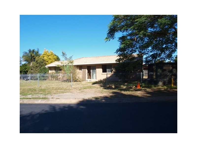 82 David Street, North Booval QLD 4304