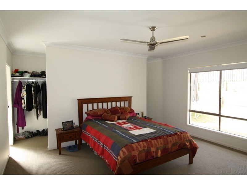21 Honeywood Dr, Fernvale QLD 4306