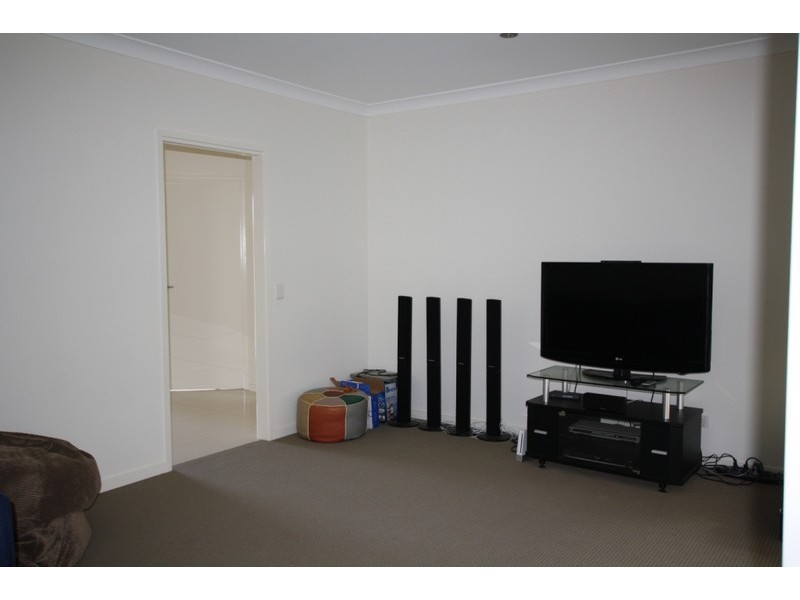 21 Honeywood Dr, Fernvale QLD 4306