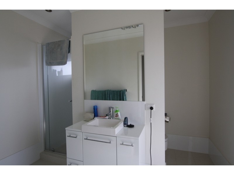 21 Honeywood Dr, Fernvale QLD 4306