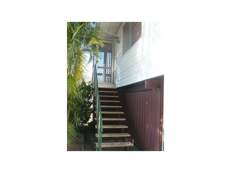 35 Boundary Street, Moores Pocket QLD 4305