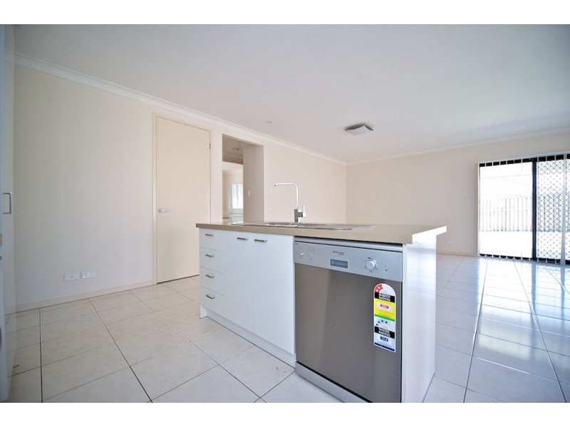 6 Bolingbroke Street, Fernvale QLD 4306