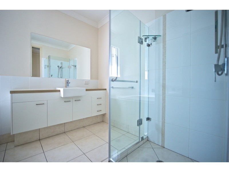 6 Bolingbroke Street, Fernvale QLD 4306